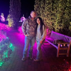 Meet your Posher, Cara